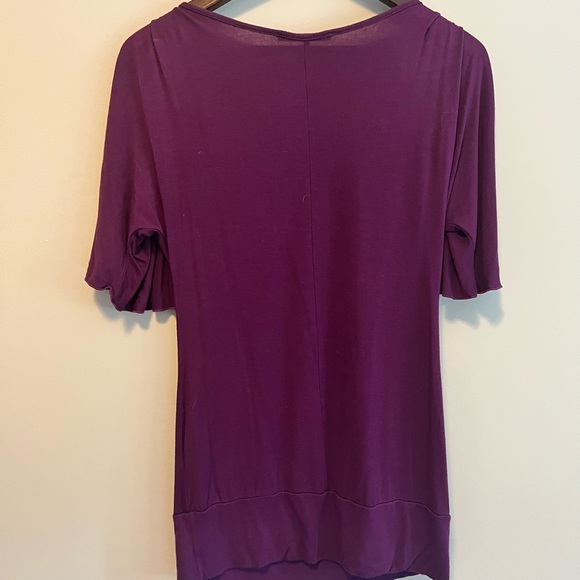 Purple godess sleeve top. Gold embellishment - Picture 5 of 5